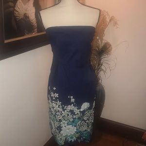 Side zip floral strapless dress